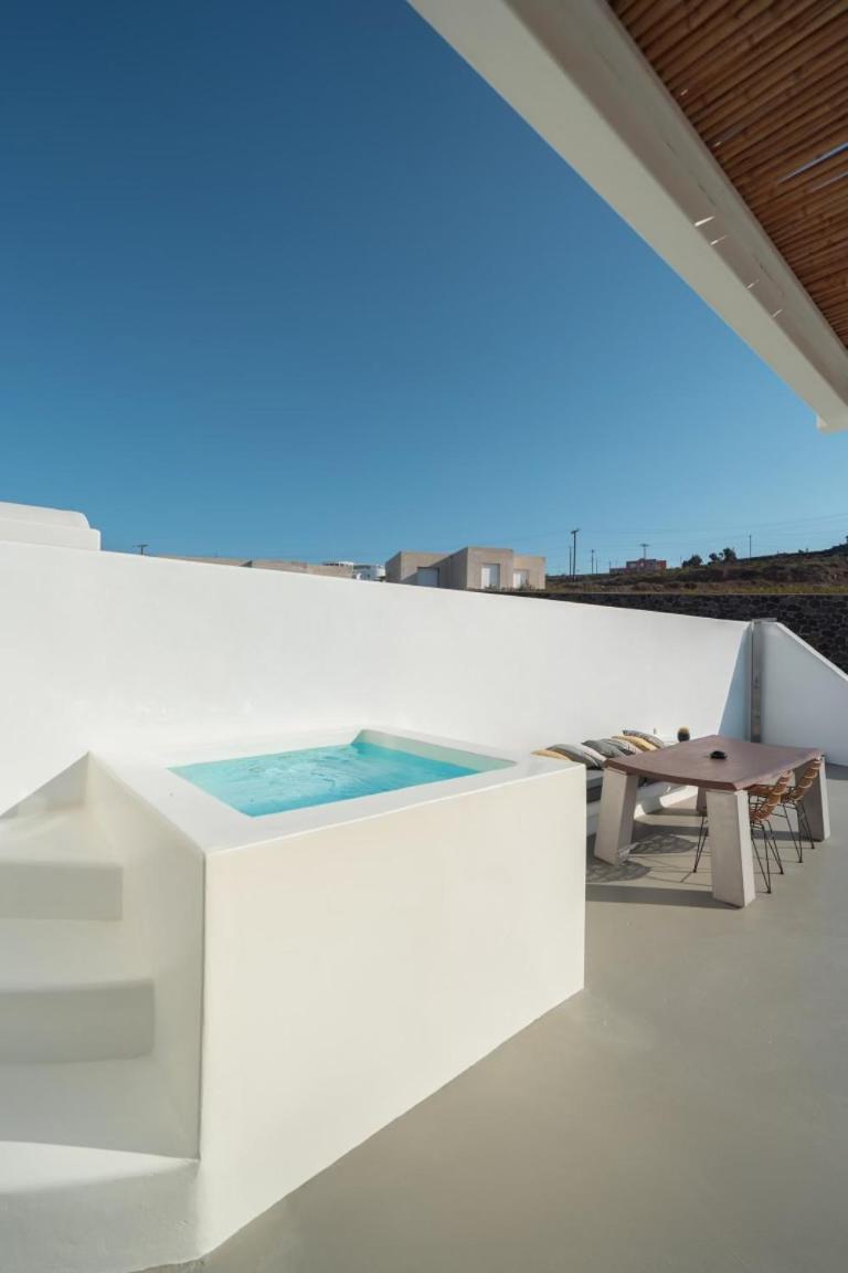 White & Co Santorini Villa Pyrgos Kallistis Exterior photo